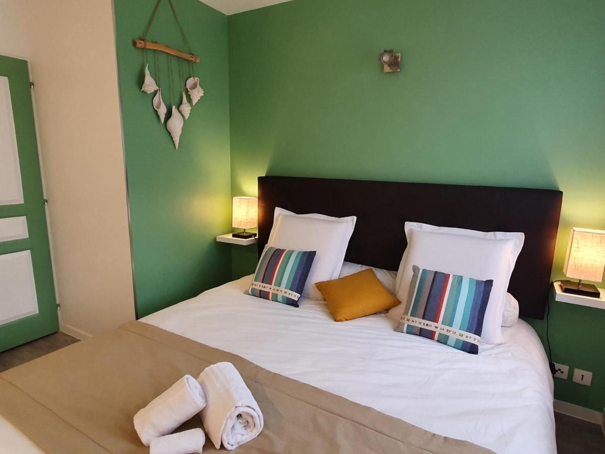 La Marina-center-parking-stationtoparis Apartment