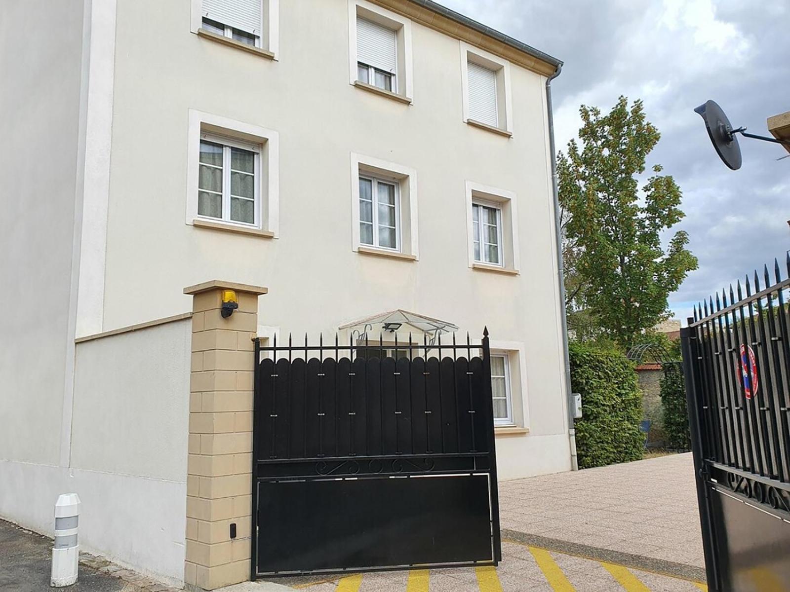 Apartment La Marina-center-parking-stationtoparis